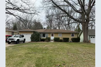 28 S Franklin Street, New Buffalo, MI 49117 - Photo 1