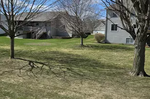 4231 Redbush Dr SW, Grandville, MI 49418 - Photo 25