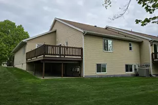 4231 Redbush Dr SW, Grandville, MI 49418 - Photo 25