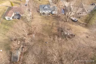 2240 4 Mile Rd NE, Grand Rapids, MI 49525 - Photo 27