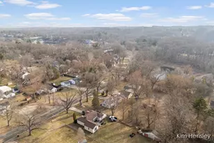 2240 4 Mile Rd NE, Grand Rapids, MI 49525 - Photo 29