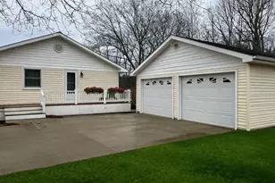131 Norave Dr, Battle Creek, MI 49017 - Photo 15