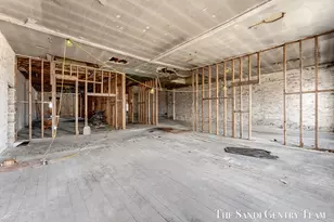 224 Washington Ave, Grand Haven, MI 49417 - Photo 15