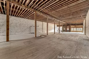 224 Washington Ave, Grand Haven, MI 49417 - Photo 9