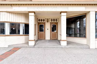 224 Washington Avenue, Grand Haven, MI 49417 - Photo 5