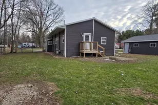 270 Washington St, Sunfield, MI 48890 - Photo 19