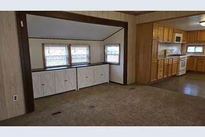 270 Washington Street, Sunfield, MI 48890 - Photo 9