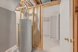 7513 Hickory Hill Dr, West Bloomfield, MI 48322 - Photo 33