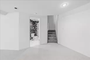 7513 Hickory Hill Dr, West Bloomfield, MI 48322 - Photo 31