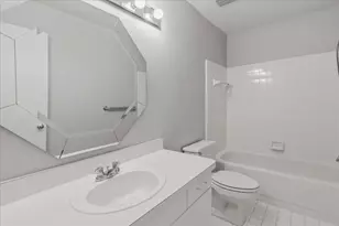 7513 Hickory Hill Dr, West Bloomfield, MI 48322 - Photo 17