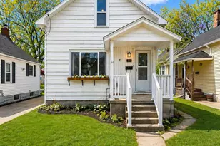 289 6th St, Manistee, MI 49660 - Photo 3