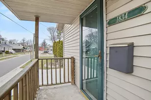 1834 Edgewater St, Muskegon, MI 49441 - Photo 7