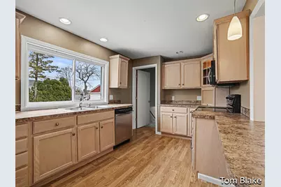 1834 Edgewater Street, Muskegon, MI 49441 - Photo 13