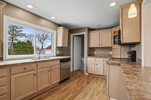 1834 Edgewater St, Muskegon, MI 49441 - Photo 13