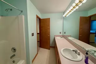 1975 Hollowbrook Dr, Holt, MI 48842 - Photo 37