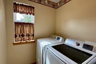 1975 Hollowbrook Dr, Holt, MI 48842 - Photo 25