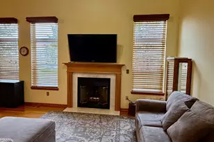 1975 Hollowbrook Dr, Holt, MI 48842 - Photo 15