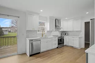 6090 E Alanada Ct, Caledonia, MI 49316 - Photo 9