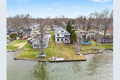 780 Beach Drive, Brooklyn, MI 49230 - Photo 1