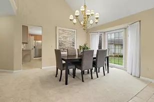 2731 Winter Garden Ct, Ann Arbor, MI 48105 - Photo 13