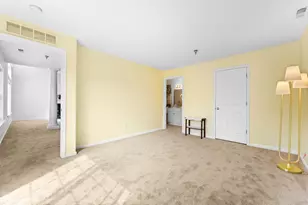 9475 Lakeside Dr, Ypsilanti, MI 48197 - Photo 17