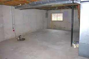 8076 Park Ln, Ypsilanti, MI 48198 - Photo 23