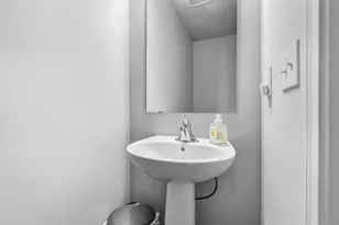 1325 Ellery Grove Ct, Vicksburg, MI 49097 - Photo 11