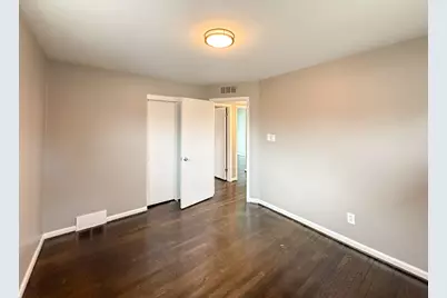 22203 Logue Avenue, Warren, MI 48091 - Photo 7