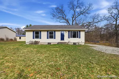 1100 N Edgewood Street, Greenville, MI 48838 - Photo 1