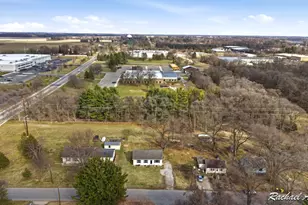 1100 N Edgewood St, Greenville, MI 48838 - Photo 9