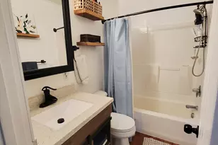 136 W 33rd St, Holland, MI 49423 - Photo 5