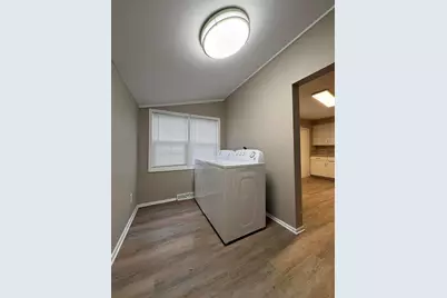 1955 Hendricks Avenue SW, Wyoming, MI 49509 - Photo 9