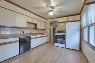 15641 Loveland St, Livonia, MI 48154 - Photo 13