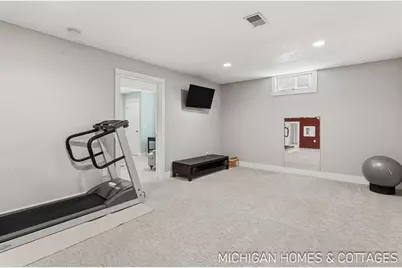 221 Foxdown Road, Holland, MI 49424 - Photo 15