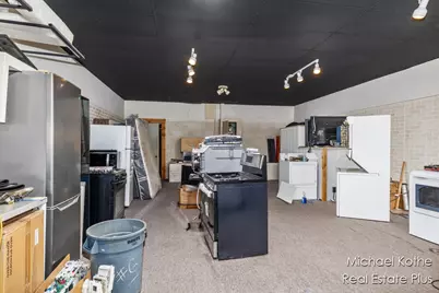 126 W State Street, Hastings, MI 49058 - Photo 7