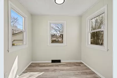 4 Elmwood Street NW, Grand Rapids, MI 49505 - Photo 13