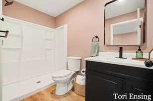 914 N Edgewood St, Greenville, MI 48838 - Photo 15