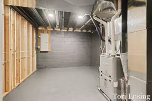 914 N Edgewood St, Greenville, MI 48838 - Photo 25