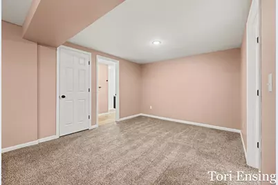 914 N Edgewood Street, Greenville, MI 48838 - Photo 19