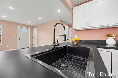 914 N Edgewood Street, Greenville, MI 48838 - Photo 7