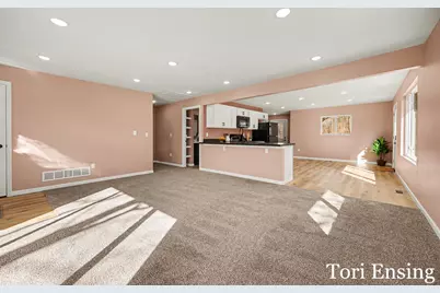 914 N Edgewood Street, Greenville, MI 48838 - Photo 9