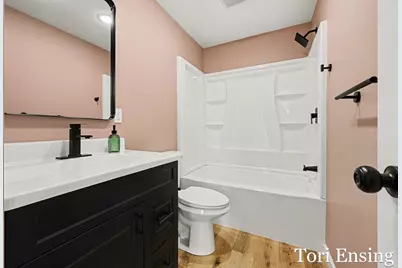 914 N Edgewood Street, Greenville, MI 48838 - Photo 11