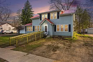 413 W St Joseph St, Lawrence, MI 49064 - Photo 3