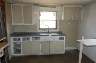 790 Blue Creek Terrace, Benton Harbor, MI 49022 - Photo 9