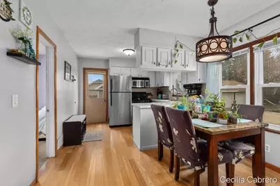 2304 Camden Avenue SW, Wyoming, MI 49519 - Photo 7