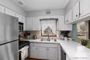 2304 Camden Ave SW, Wyoming, MI 49519 - Photo 9