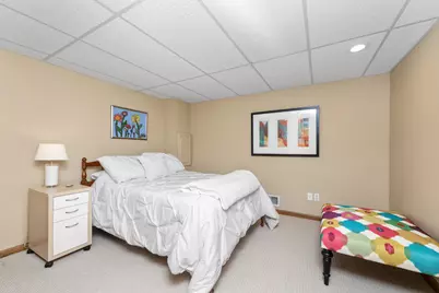 2520 Highpointe Drive, Kalamazoo, MI 49008 - Photo 27