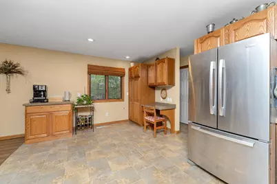 2520 Highpointe Drive, Kalamazoo, MI 49008 - Photo 11