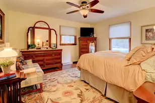 13760 Lakeshore Dr, Grand Haven, MI 49417 - Photo 27