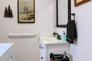 13760 Lakeshore Dr, Grand Haven, MI 49417 - Photo 37